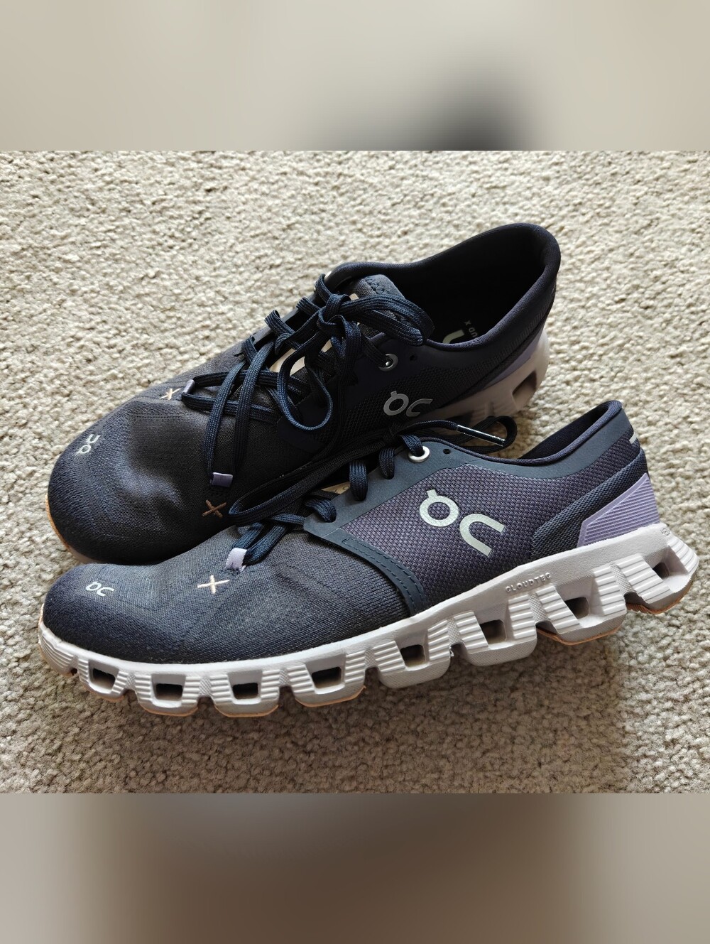 WOMEN'S CLOUD X 3 Size W8, ON